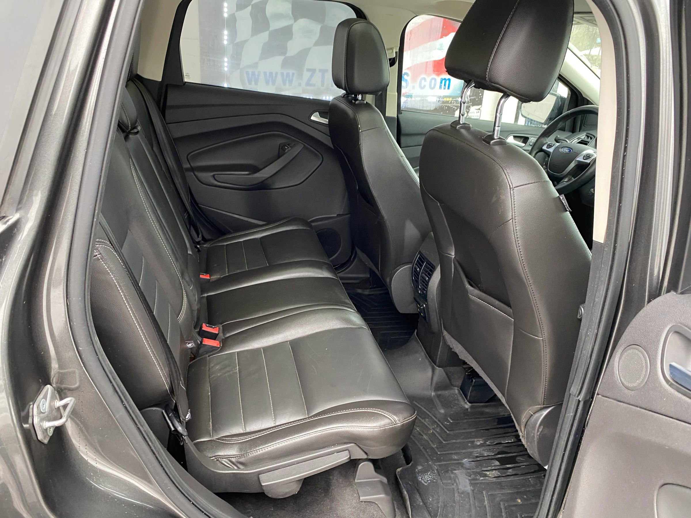 Used 2016 Ford Escape Titanium image 12