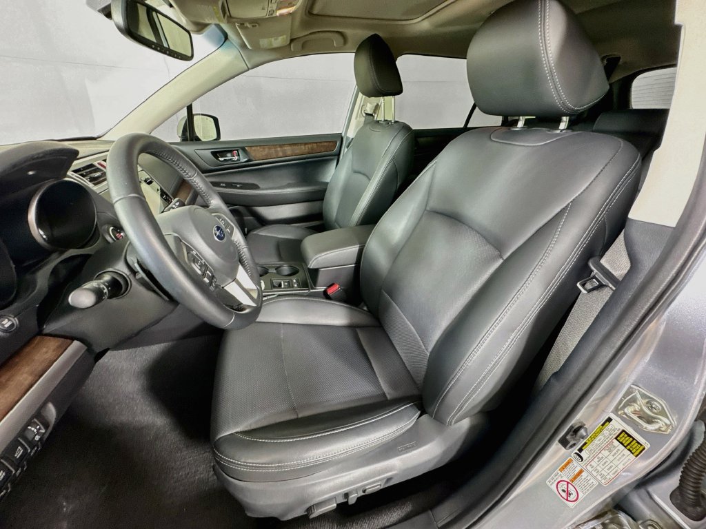 Used 2016 Subaru Outback 2.5i Limited AWD/4WD image 25