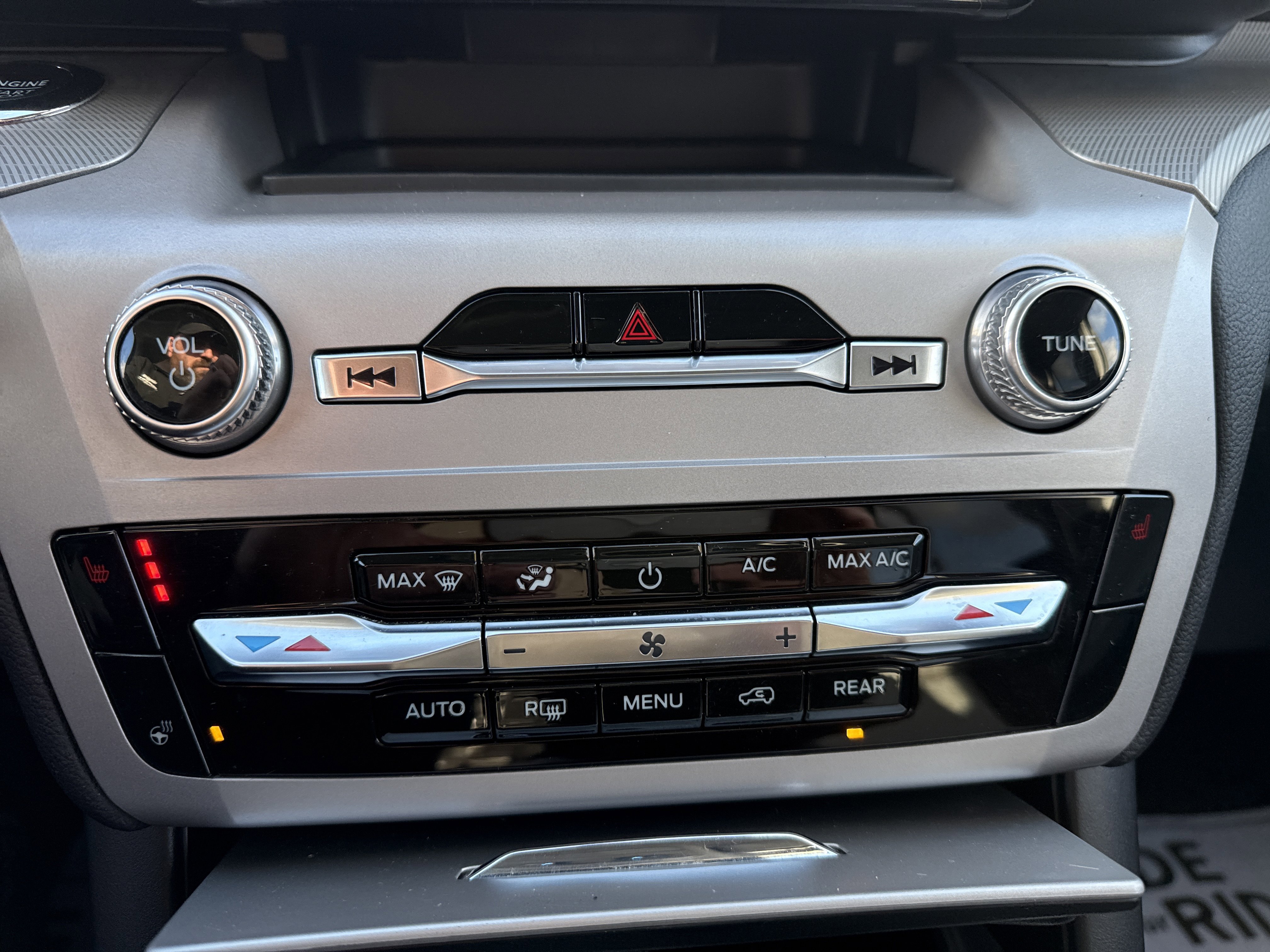 Certified 2023 Ford Explorer XLT w/ Equipment Group 202A image 23