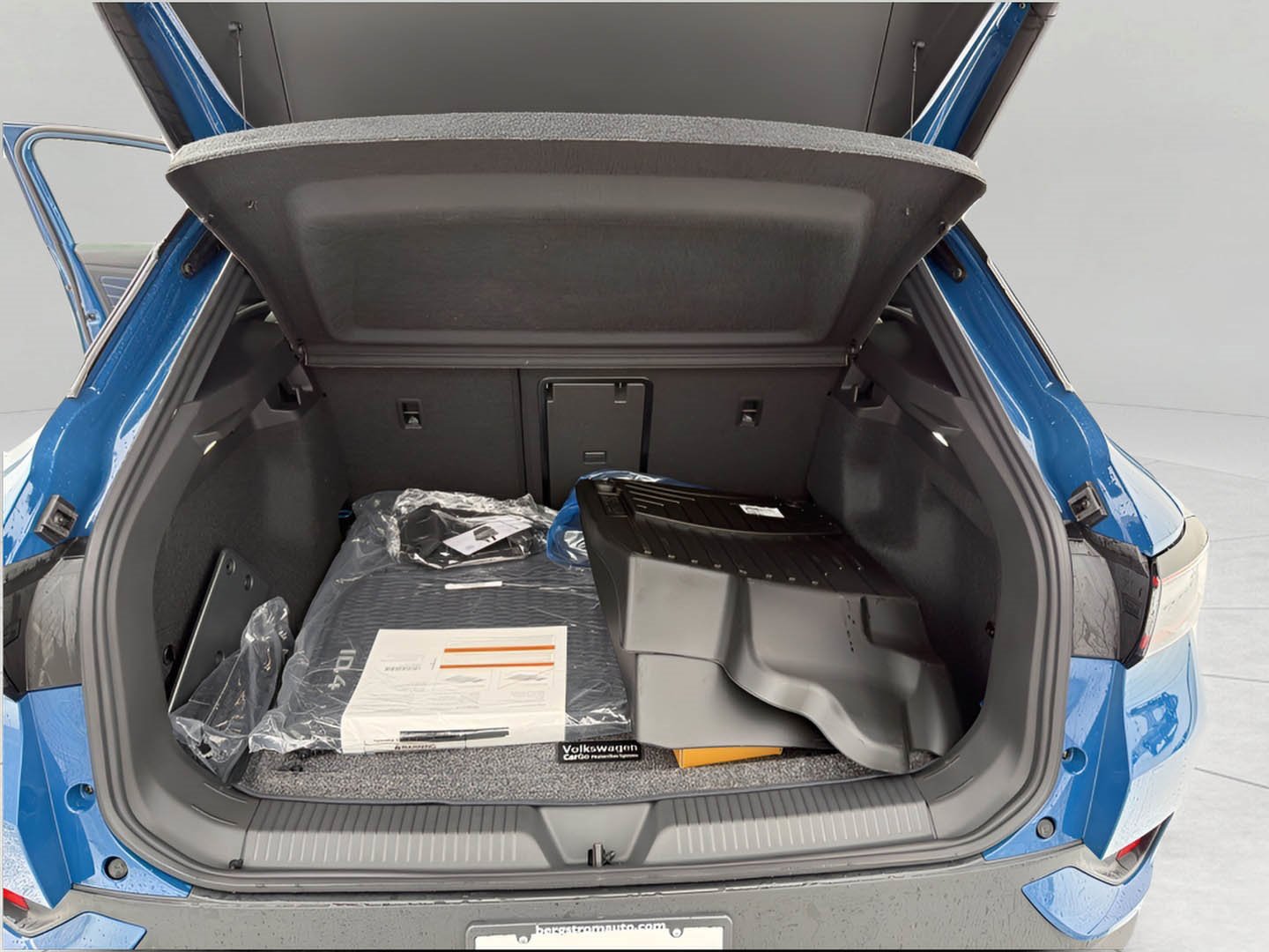 New 2026 Volkswagen ID.4 Pro S Plus image 30