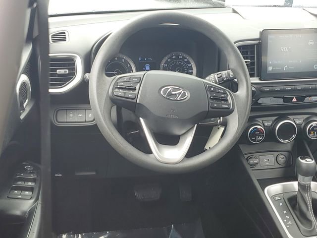 Used 2020 Hyundai Venue SEL FWD image 11