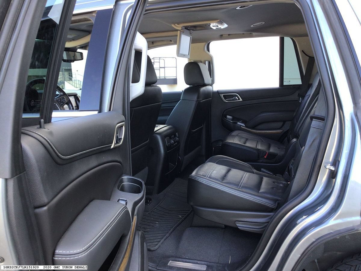 Used 2020 GMC Yukon Denali w/ Open Road Package AWD/4WD image 9