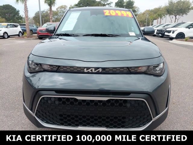 Used 2025 Kia Soul LX image 2