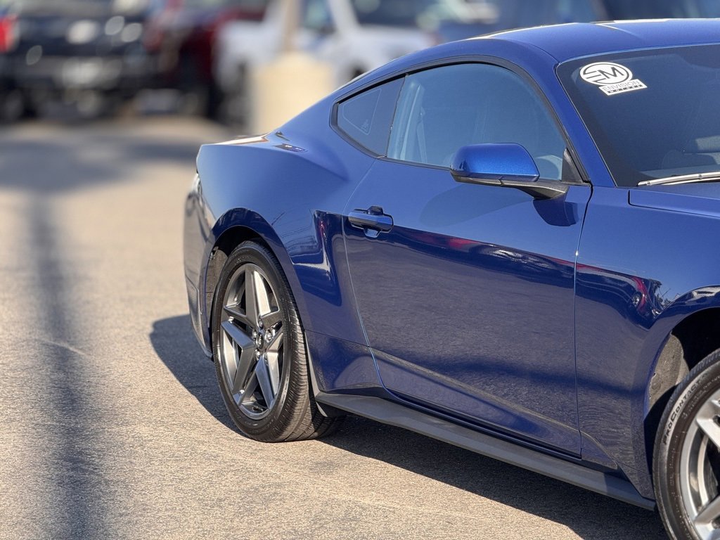 Used 2024 Ford Mustang Coupe image 5