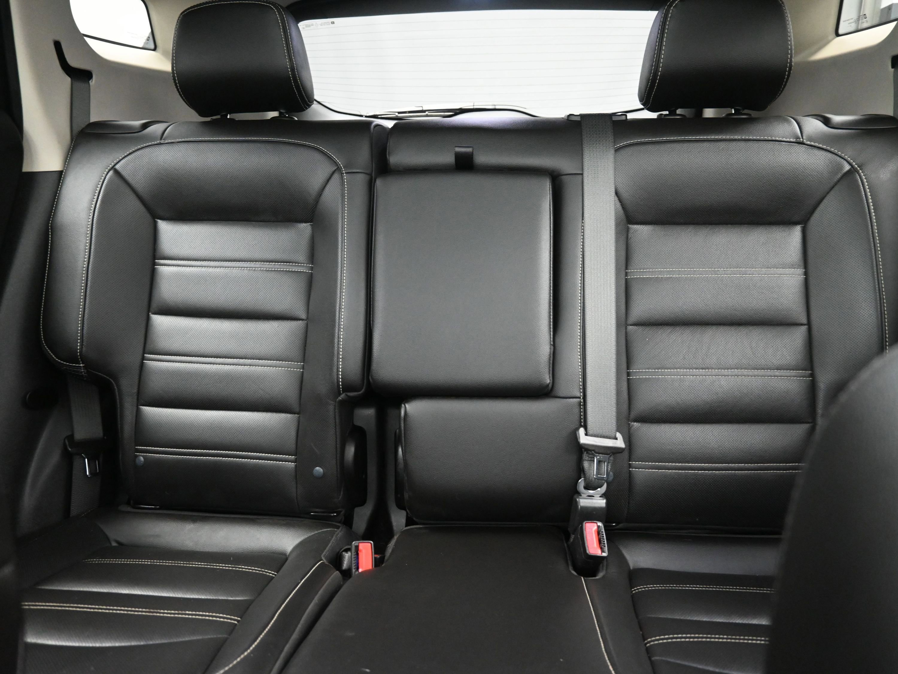 Used 2023 GMC Terrain Denali w/ Black Diamond Edition image 29