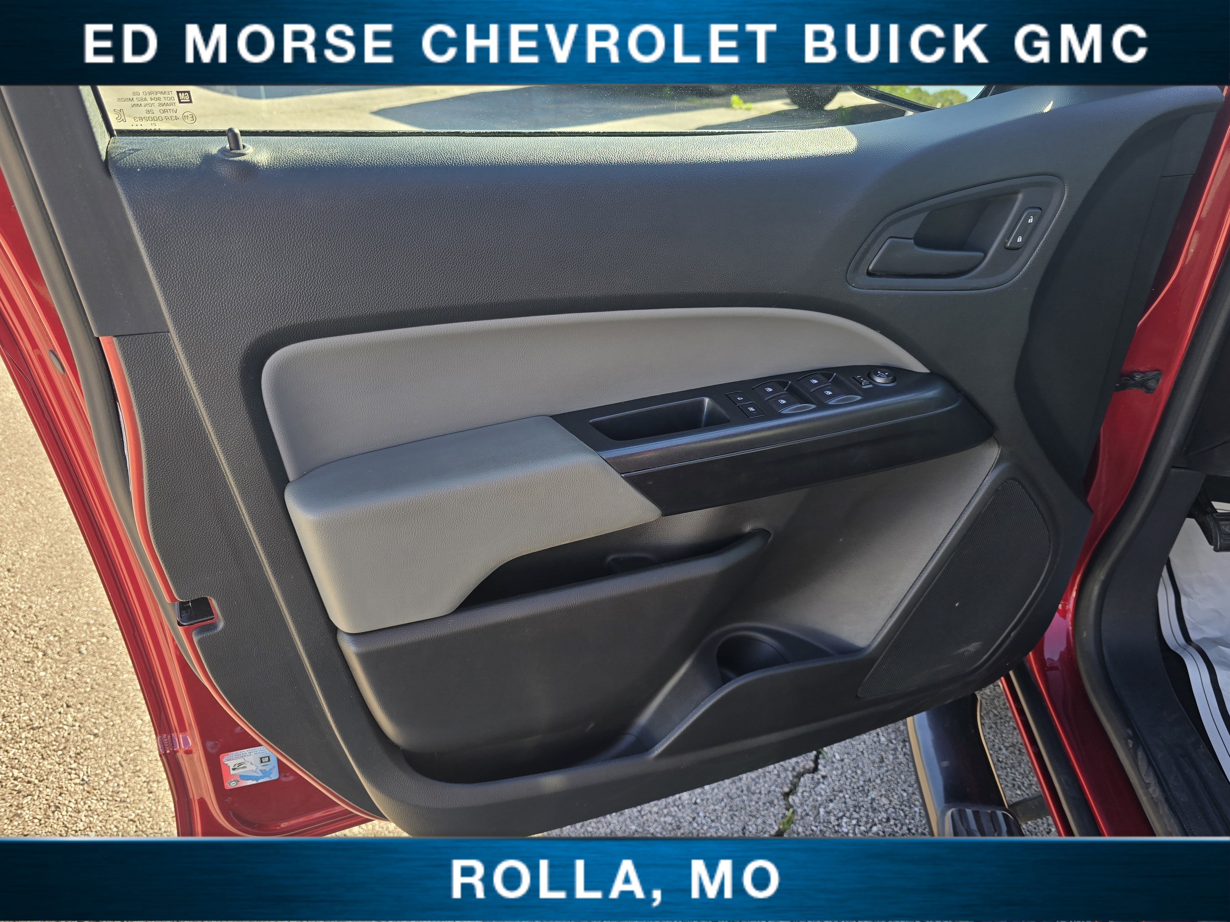 Certified 2022 Chevrolet Colorado W/T w/ Custom Special Edition AWD/4WD image 16