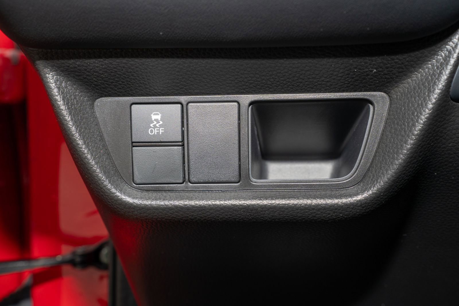 Certified 2025 Honda HR-V Sport image 30