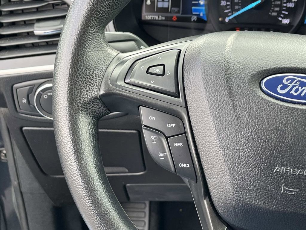 Used 2022 Ford Edge SE w/ Black Appearance Package image 28