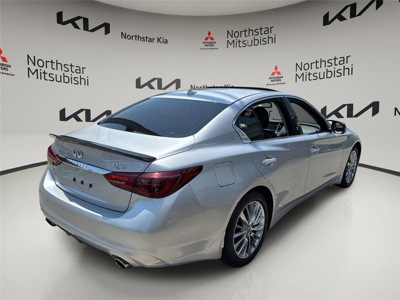 Used 2020 INFINITI Q50 Luxe w/ Essential Package (3.0T Luxe) AWD/4WD image 6