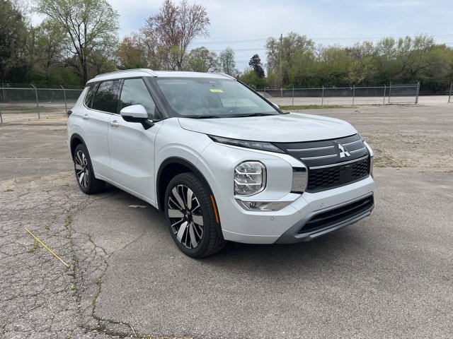 New 2025 Mitsubishi Outlander SEL