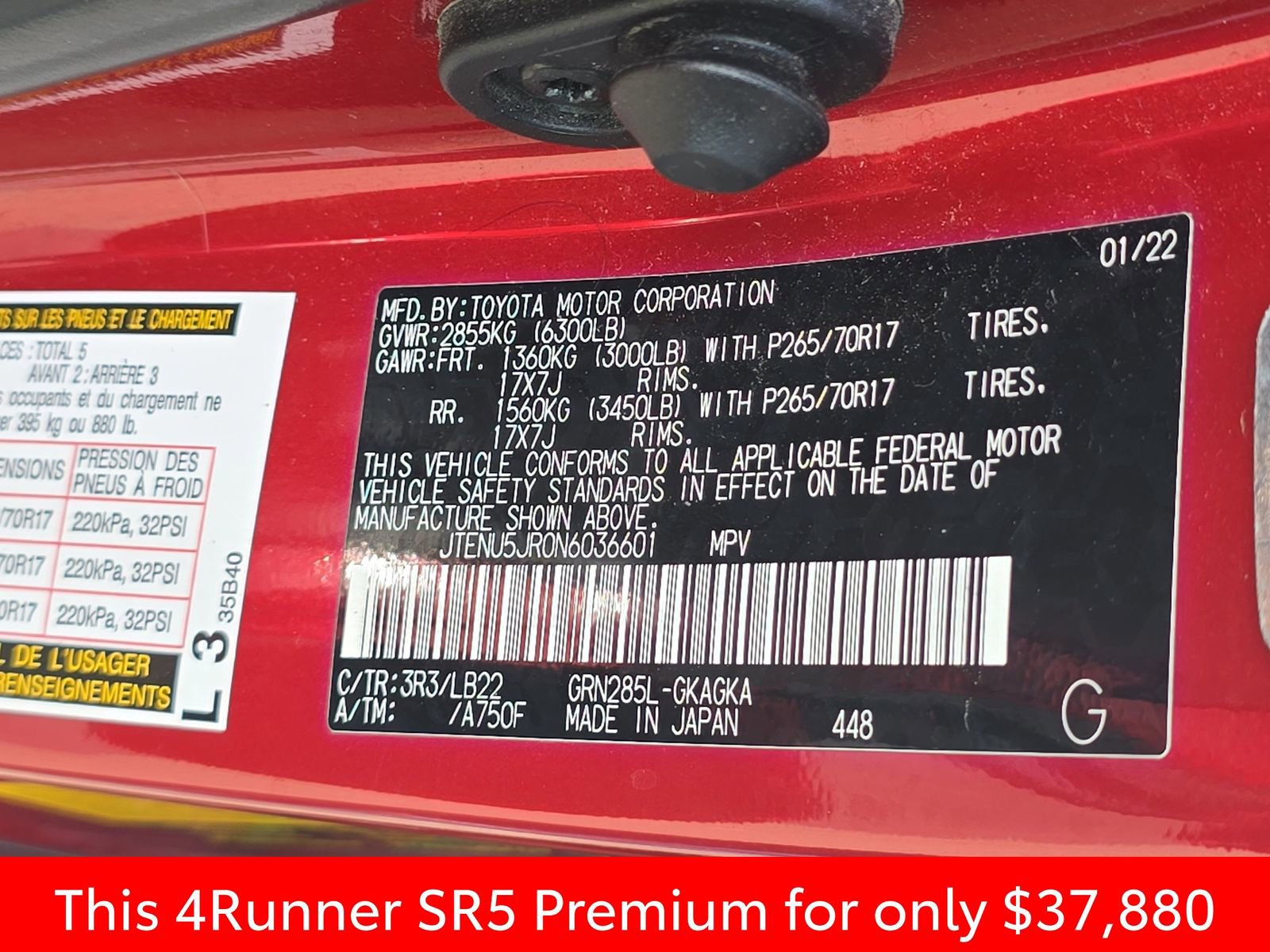 Used 2022 Toyota 4Runner SR5 Premium w/ Moonroof Package AWD/4WD image 42
