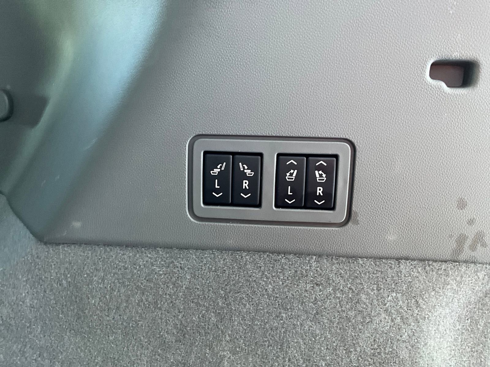 Certified 2021 Cadillac XT6 Premium Luxury image 29