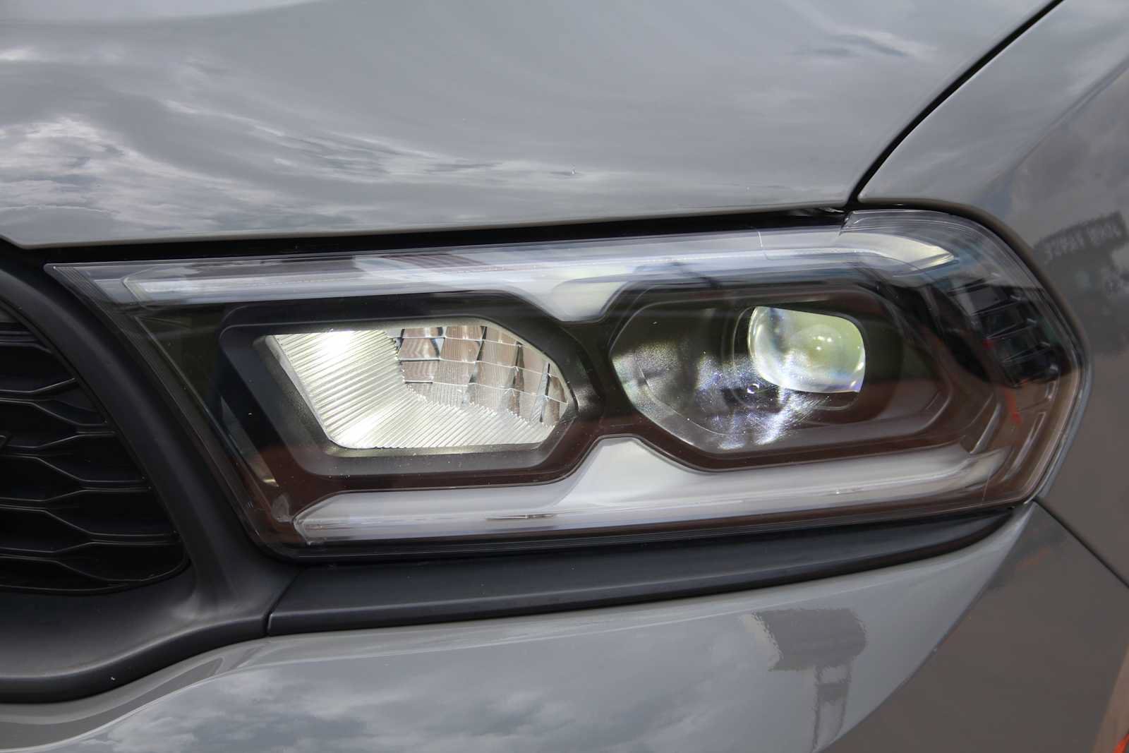 Used 2025 Dodge Durango GT AWD/4WD image 5