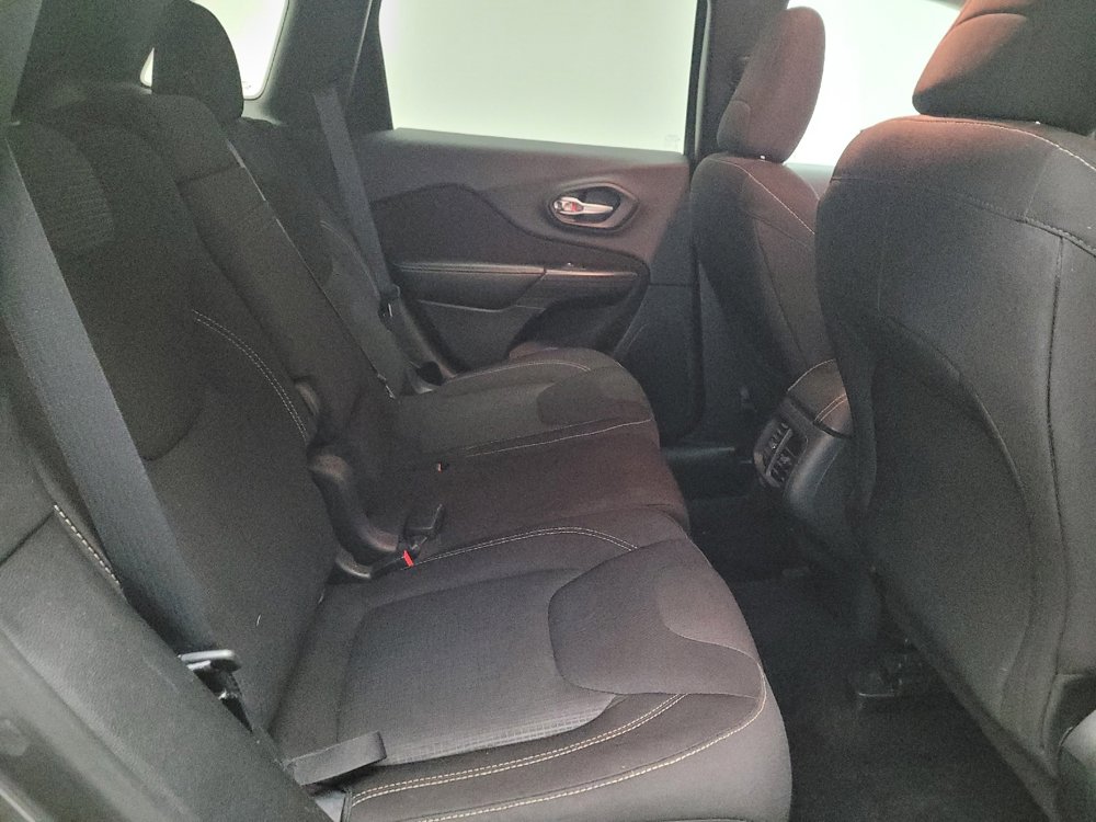Used 2016 Jeep Cherokee Latitude w/ Trailer Tow Group image 19