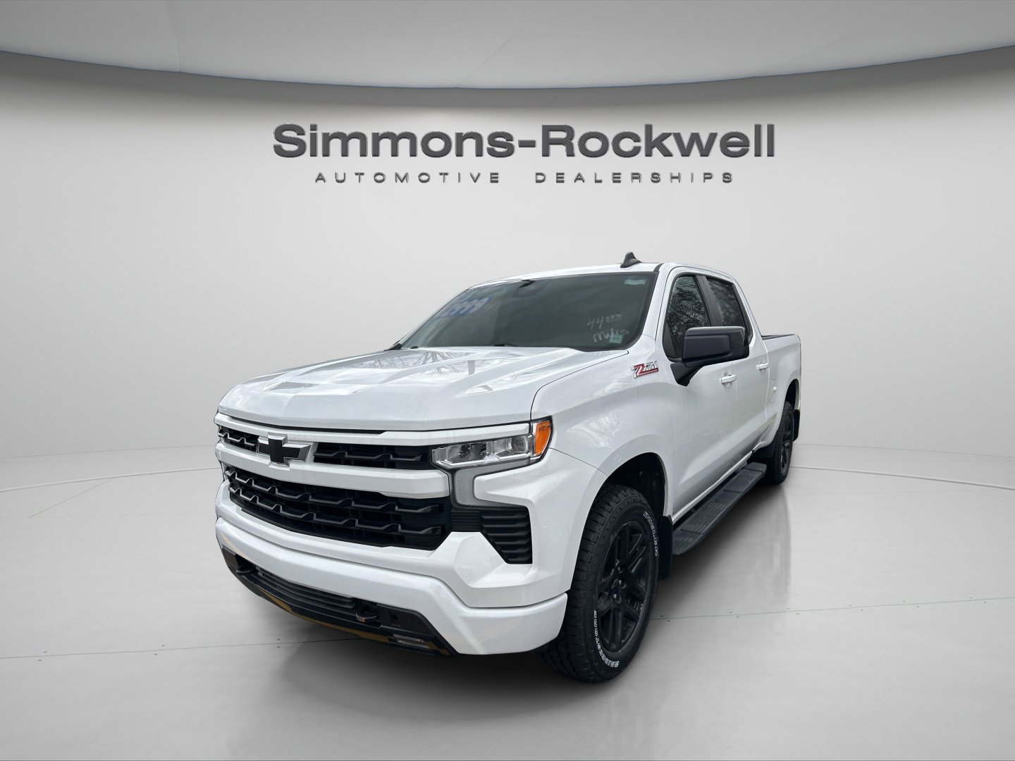 Used 2023 Chevrolet Silverado 1500 RST image 3
