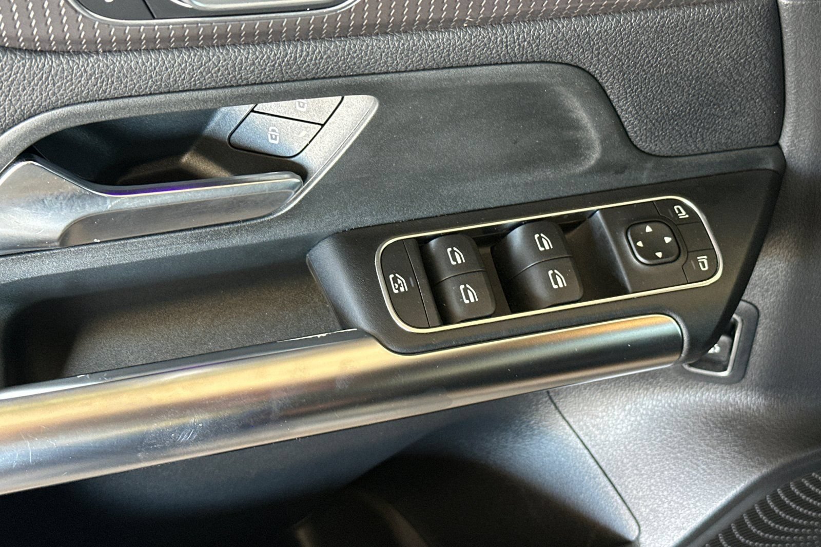 Certified 2021 Mercedes-Benz GLA 250 image 12