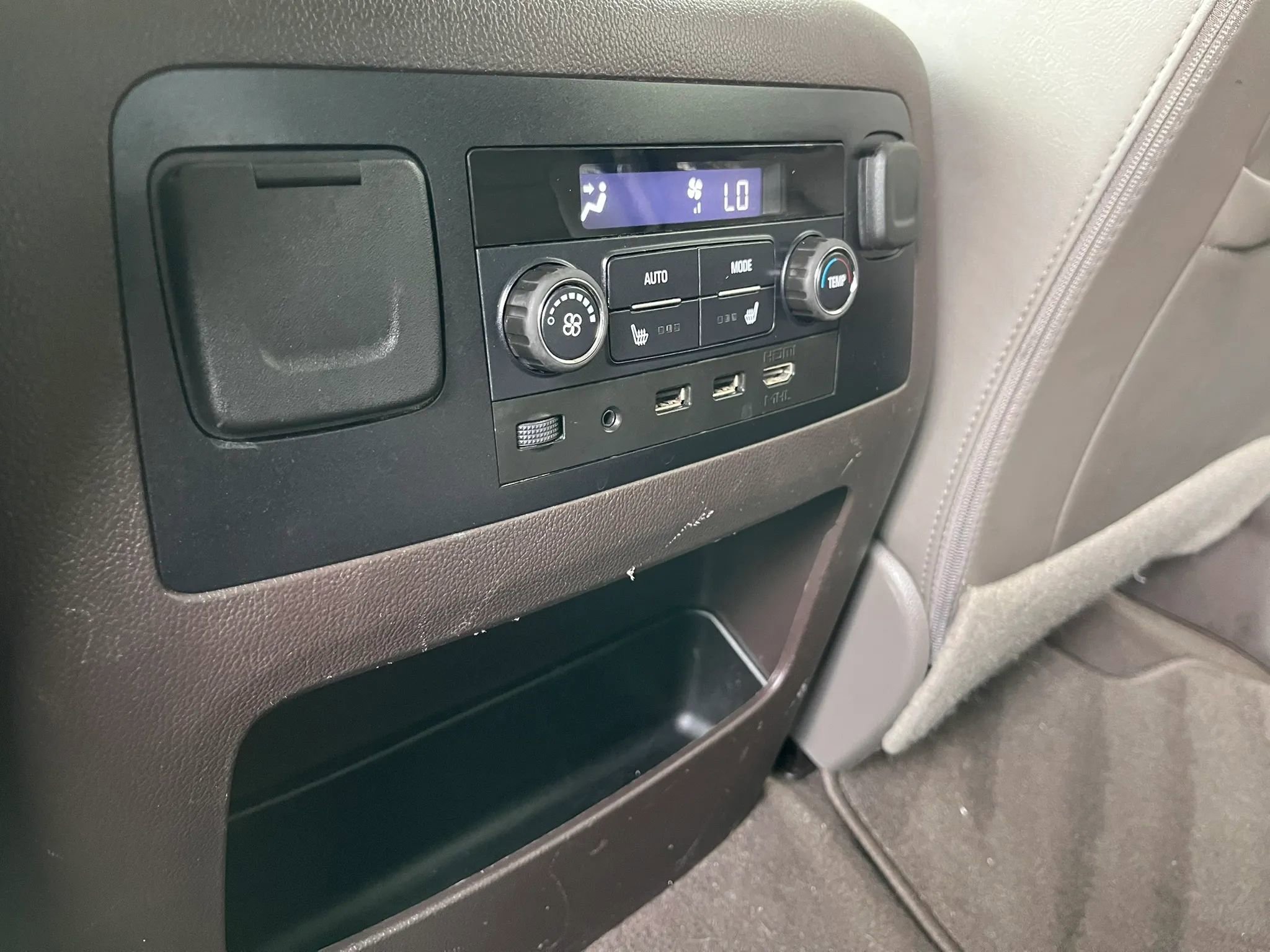 Used 2020 GMC Yukon Denali w/ Denali Ultimate Package image 18