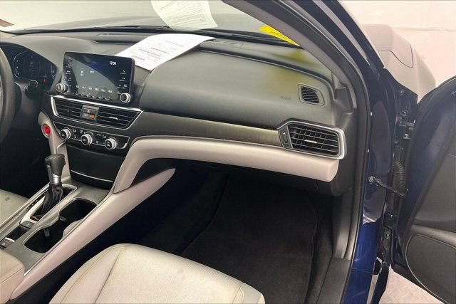 Used 2019 Honda Accord LX image 16