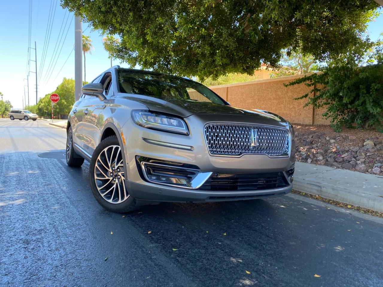 Used 2019 Lincoln Nautilus Reserve FWD image 2