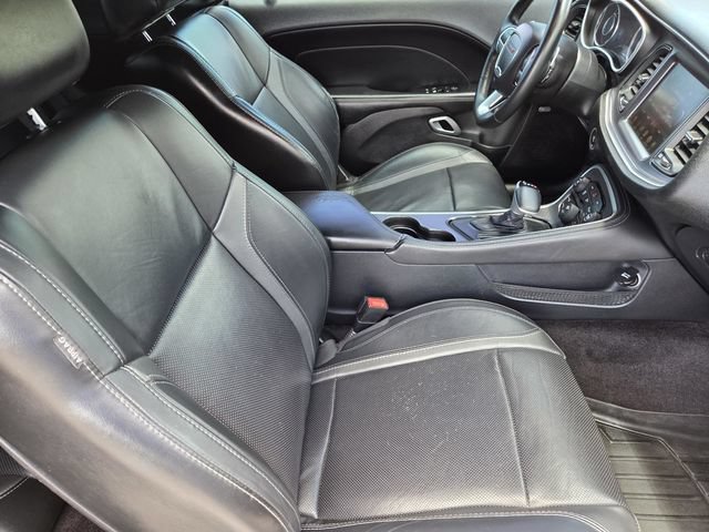 Used 2016 Dodge Challenger R/T Plus RWD image 30