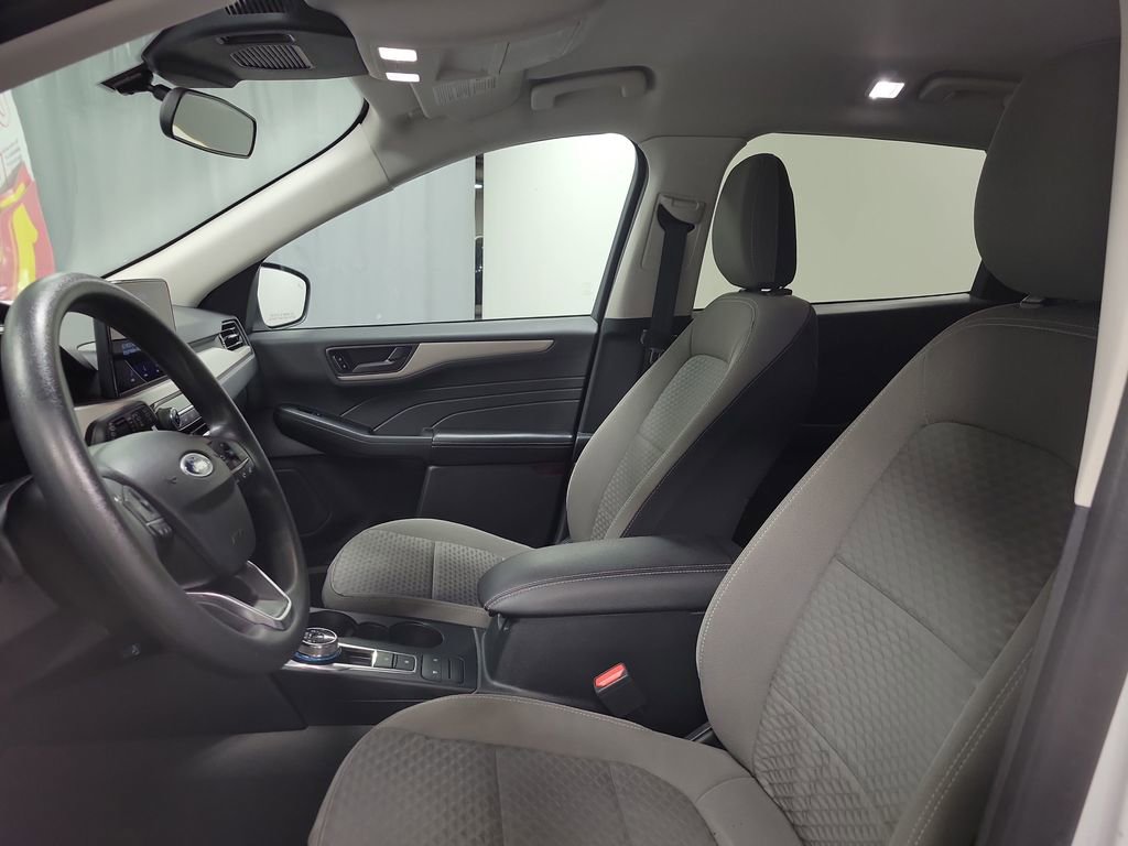 Used 2022 Ford Escape SE FWD image 12