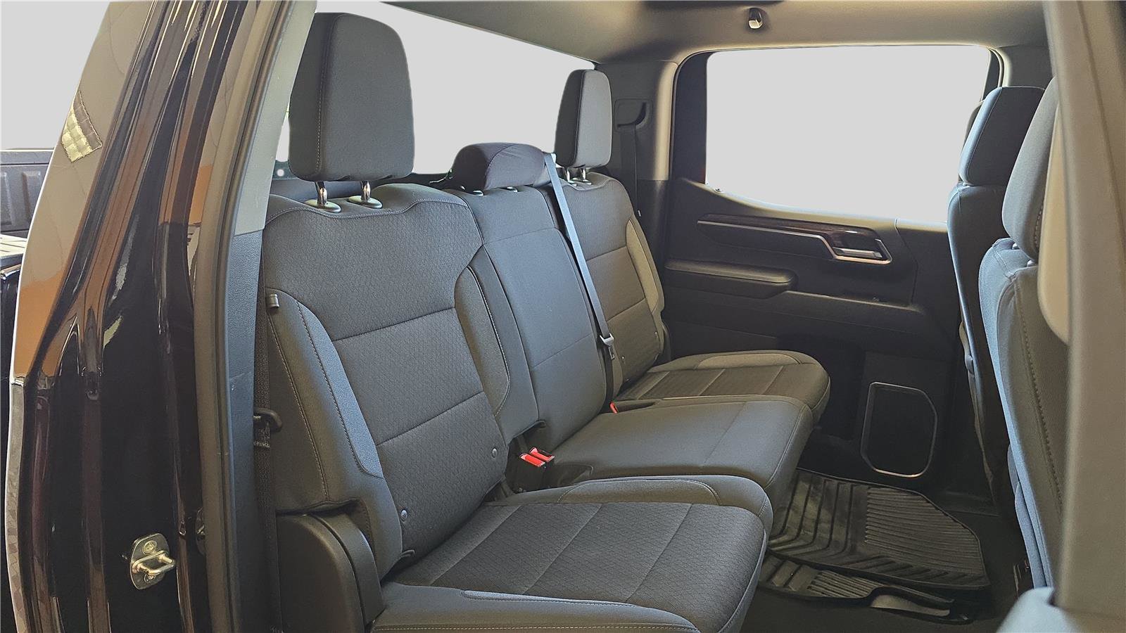 Used 2022 GMC Sierra 1500 SLE image 17