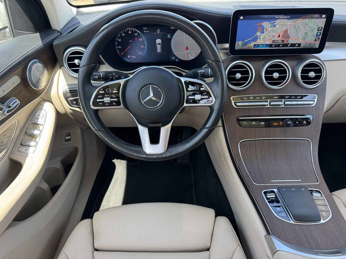 Used 2020 Mercedes-Benz GLC 300 4MATIC image 21
