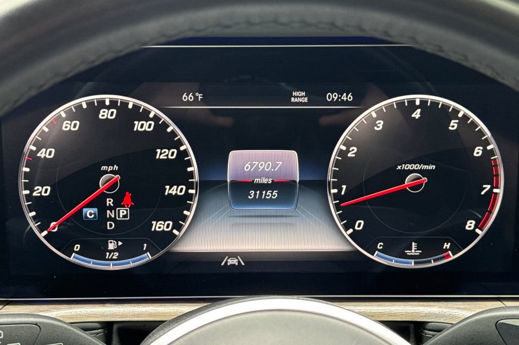 Used 2023 Mercedes-Benz G 550 image 32