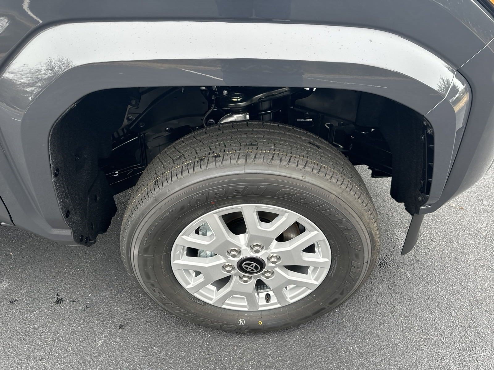 New 2024 Toyota Tacoma SR5 RWD image 10