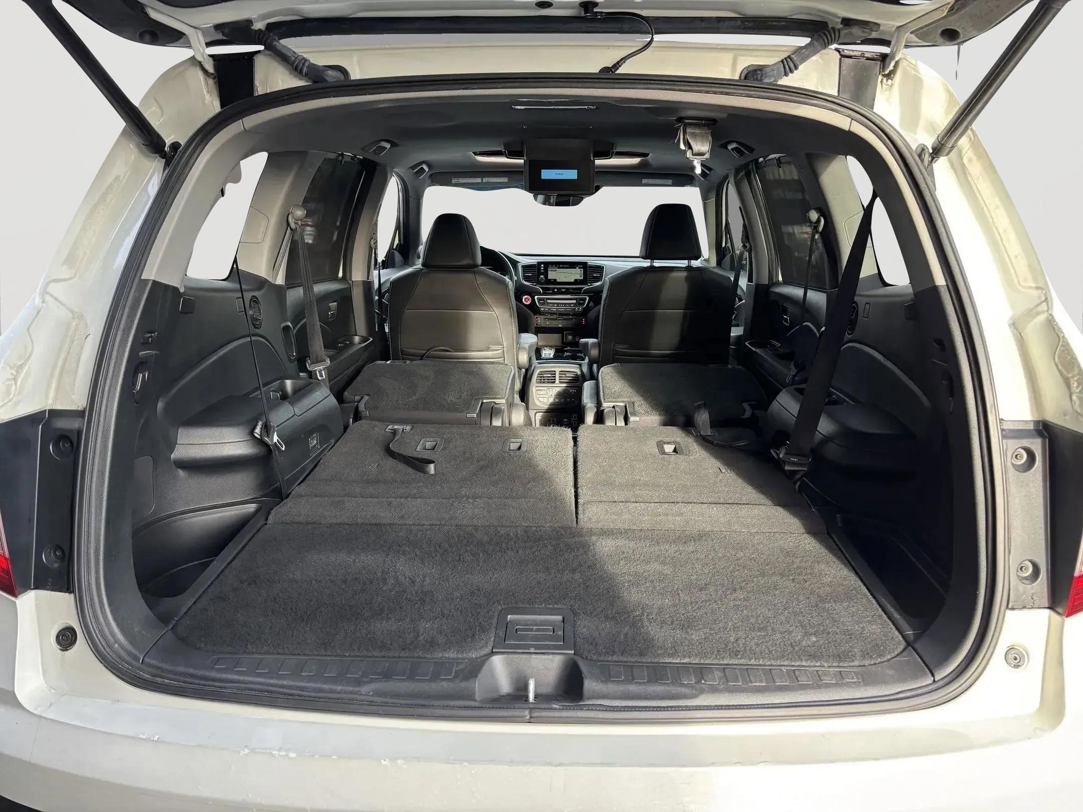 Used 2022 Honda Pilot Touring image 16