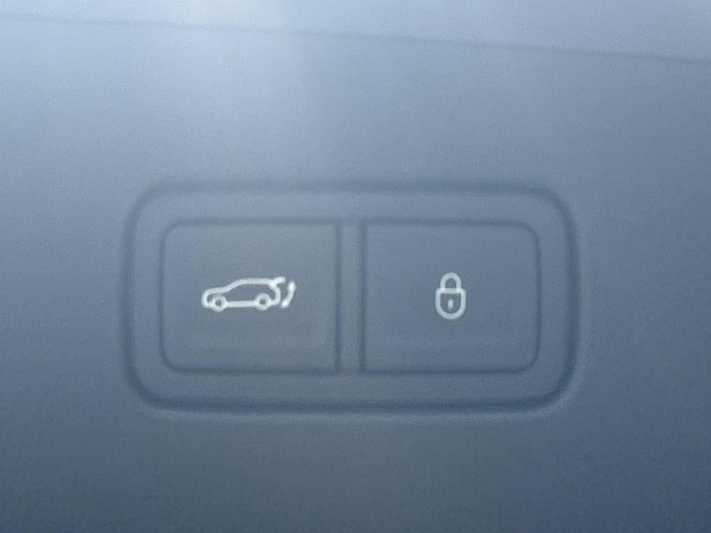 New 2026 Genesis GV70 2.5T Select image 13