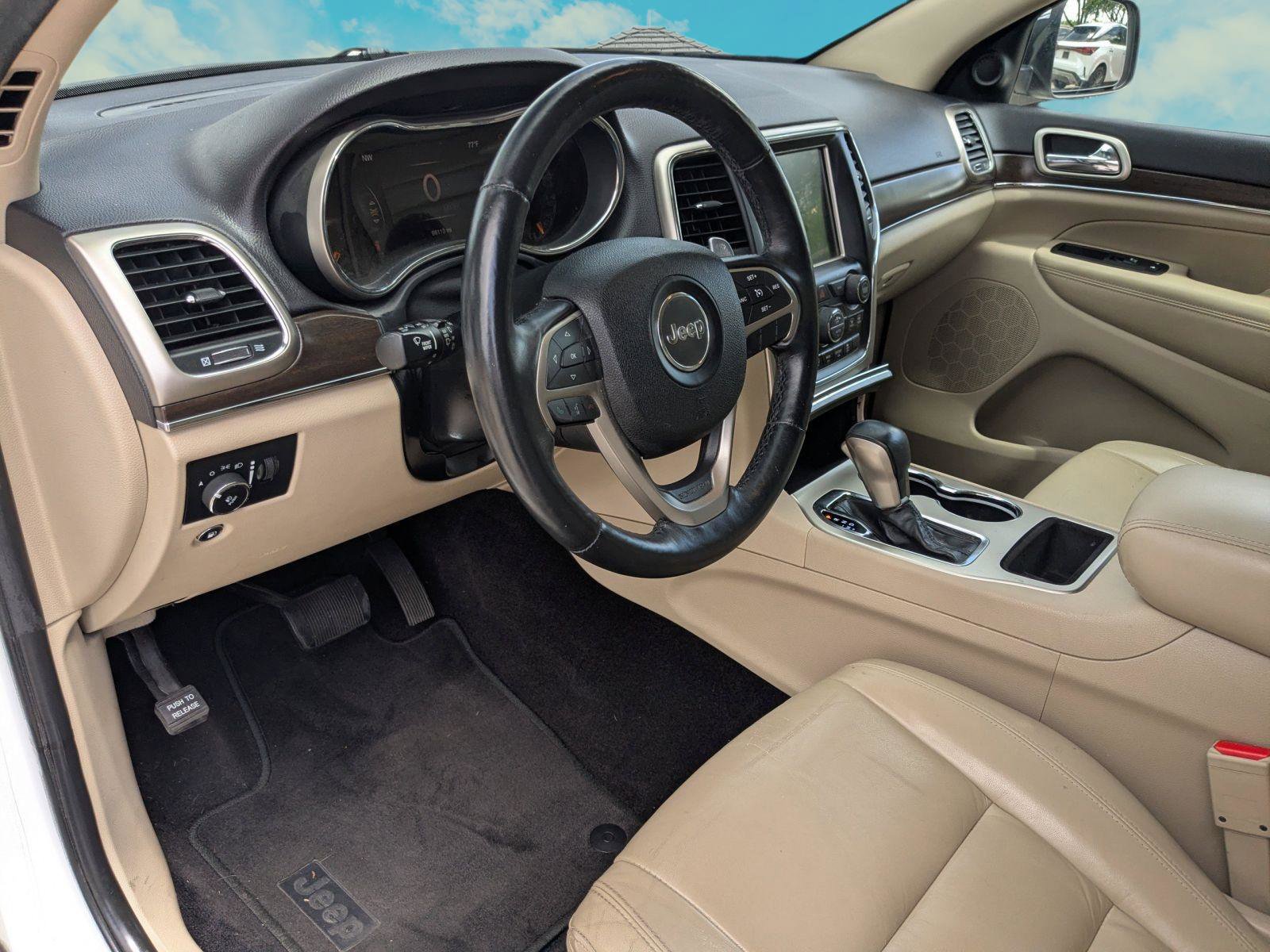 Used 2017 Jeep Grand Cherokee Limited RWD image 6