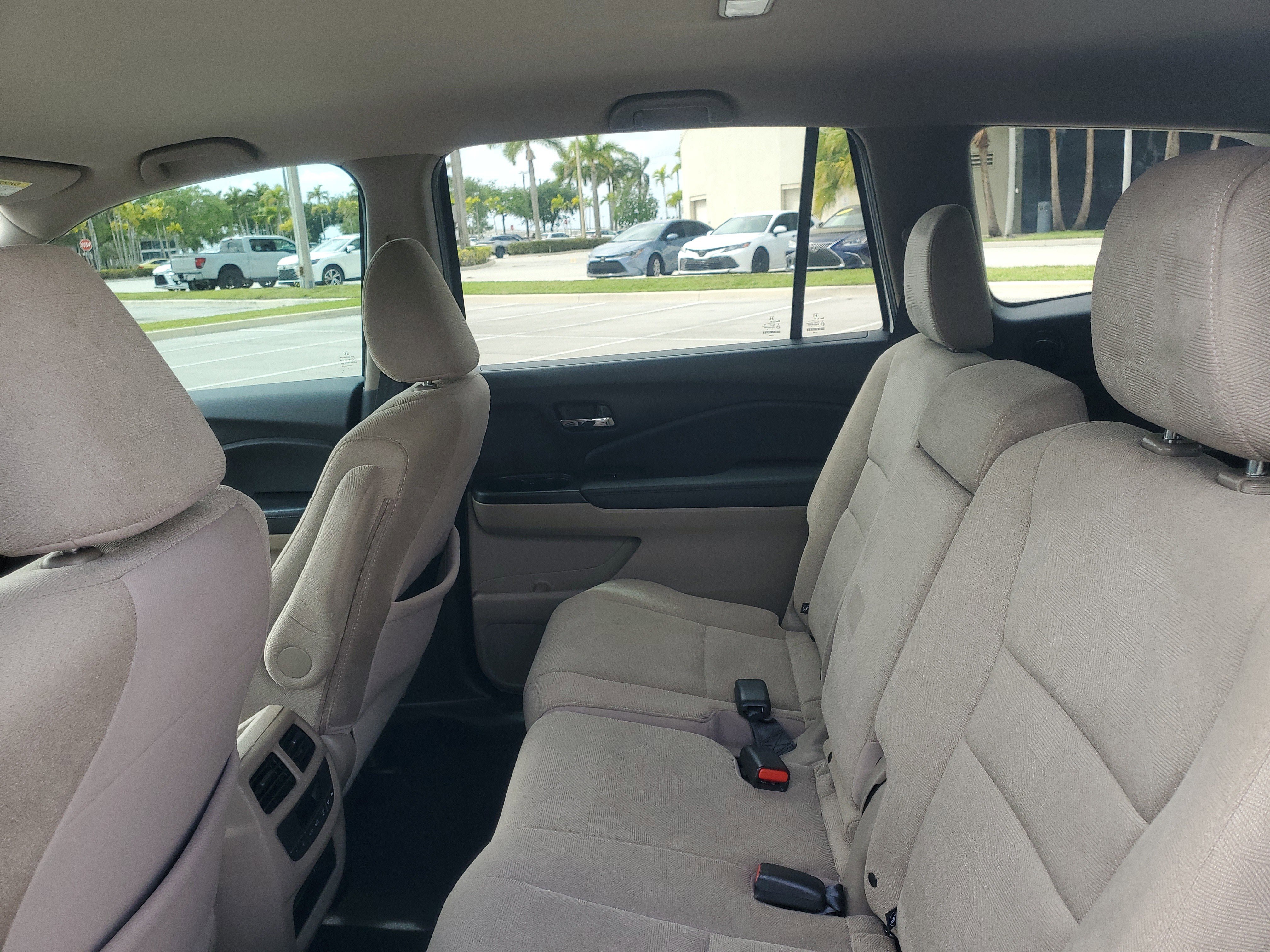 Used 2021 Honda Pilot EX image 14