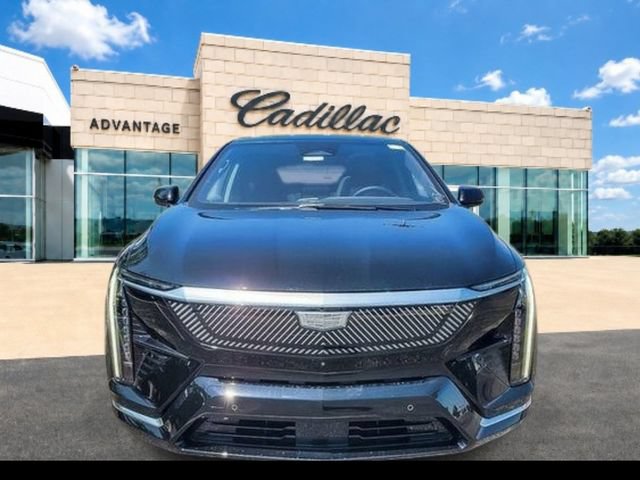 New 2026 Cadillac Optiq Luxury 1 w/ LPO, Floor Liner Package AWD/4WD image 7