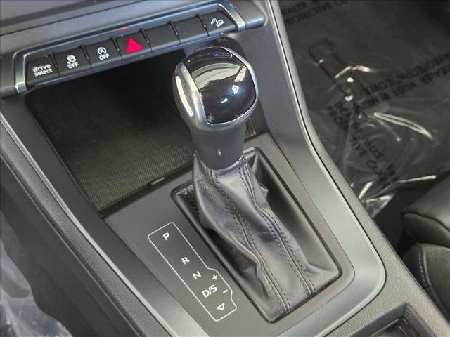 Used 2021 Audi Q3 2.0T Premium image 12