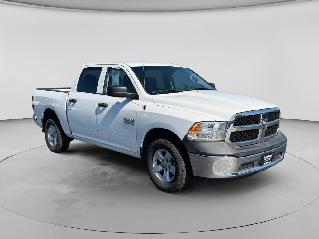 Used 2022 RAM 1500 Classic SLT AWD/4WD image 8