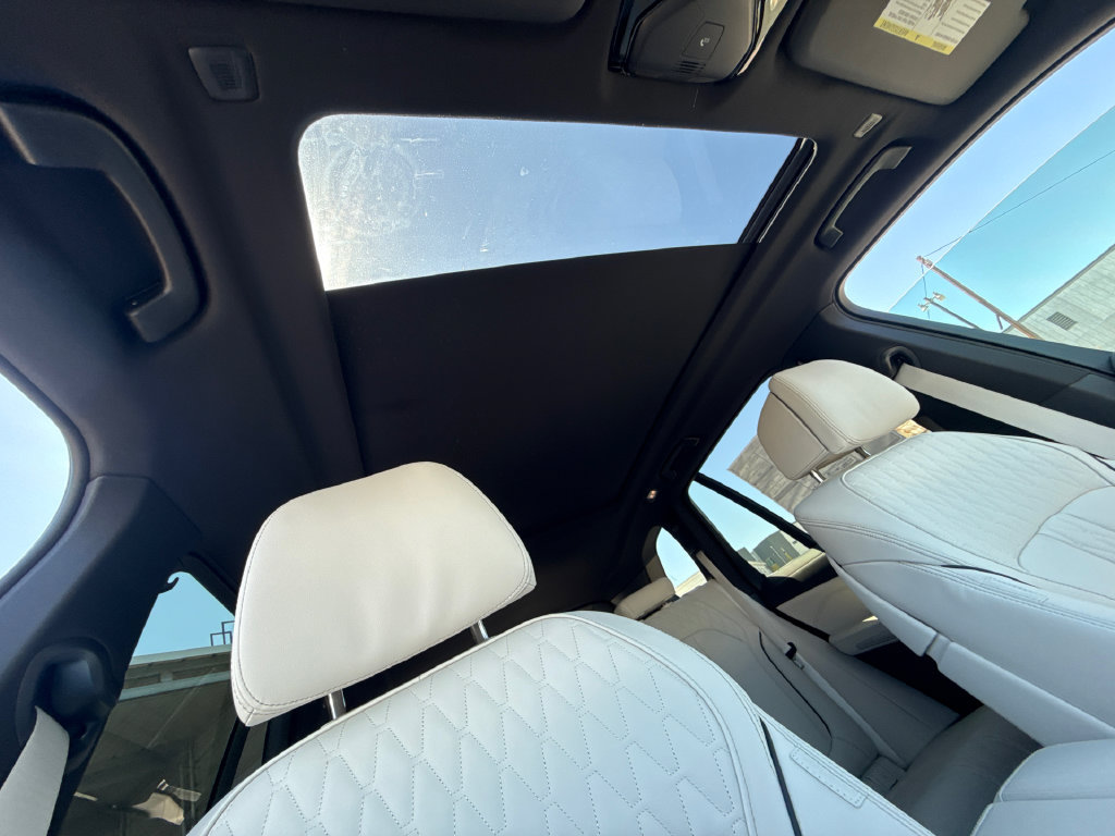 New 2026 BMW X5 xDrive40i w/ Premium Package AWD/4WD image 15