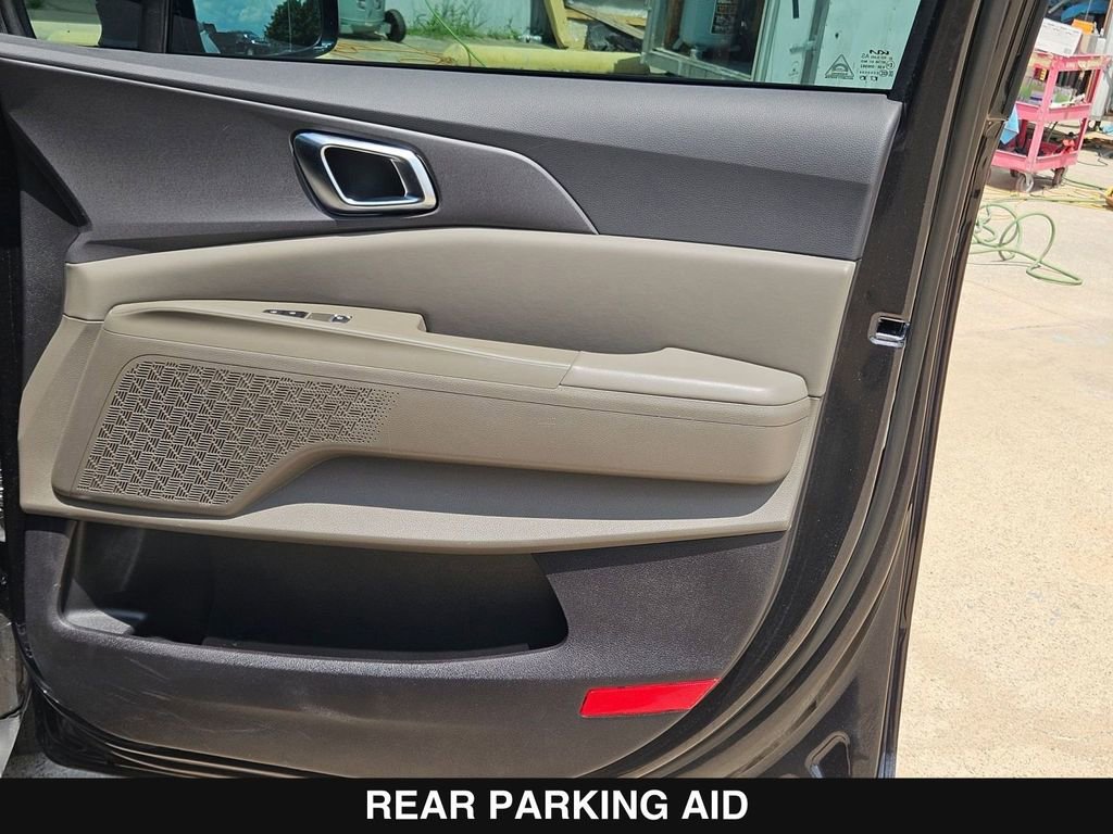 Used 2025 Kia Carnival SX FWD image 31