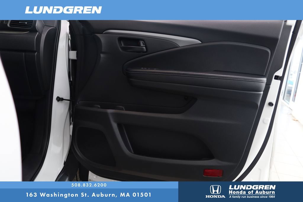 Used 2023 Honda Passport EX-L image 16