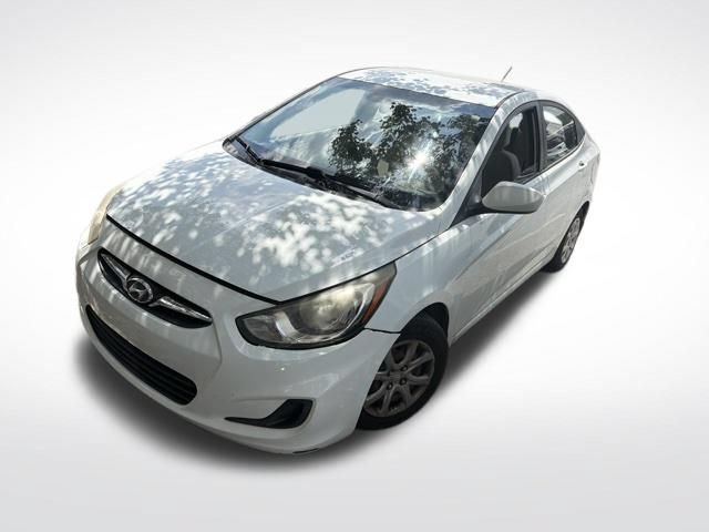 Used 2013 Hyundai Accent GLS FWD image 1
