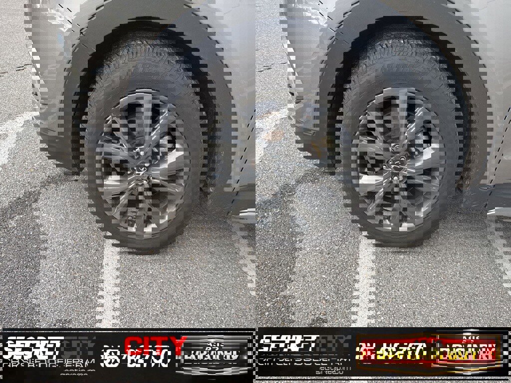 Used 2018 Hyundai Santa Fe Sport image 23