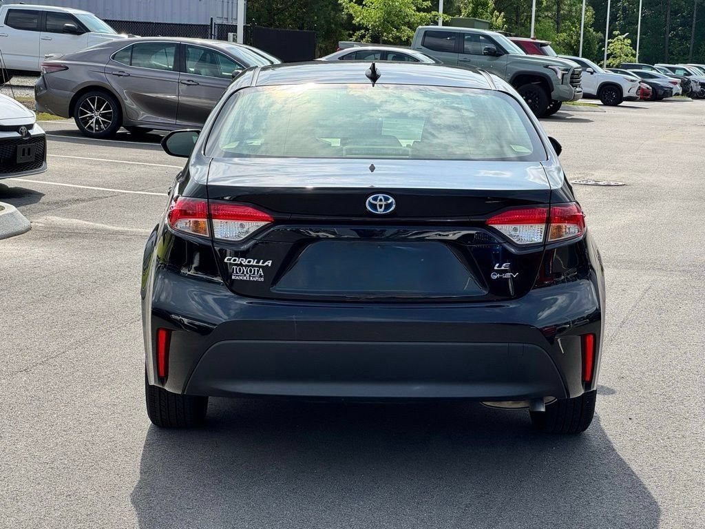 Used 2025 Toyota Corolla LE w/ Convenience Package FWD image 6