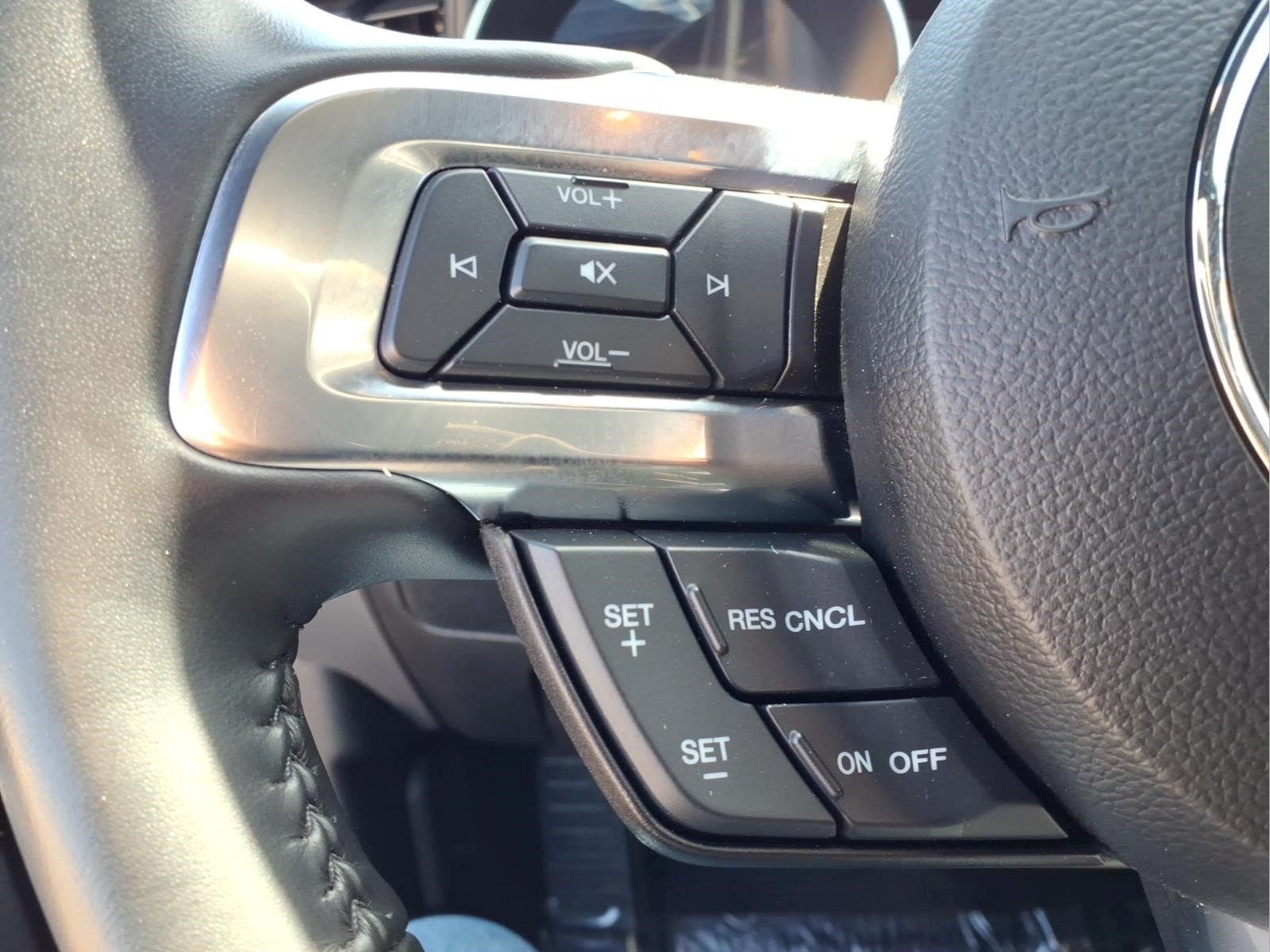 Used 2022 Ford Mustang GT Premium w/ Black Accent Package RWD image 18