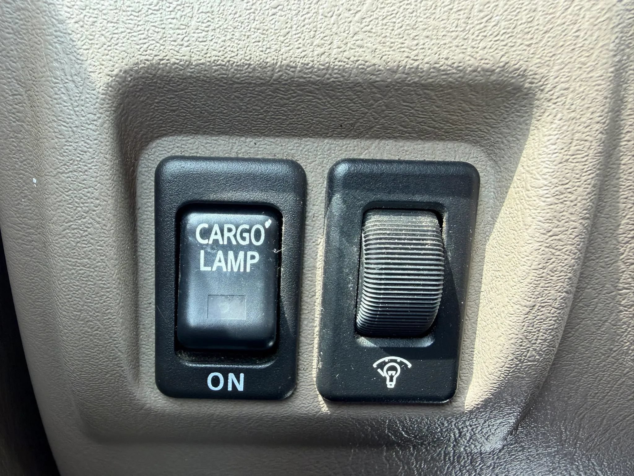 Used 2003 Nissan Frontier XE AWD/4WD image 21