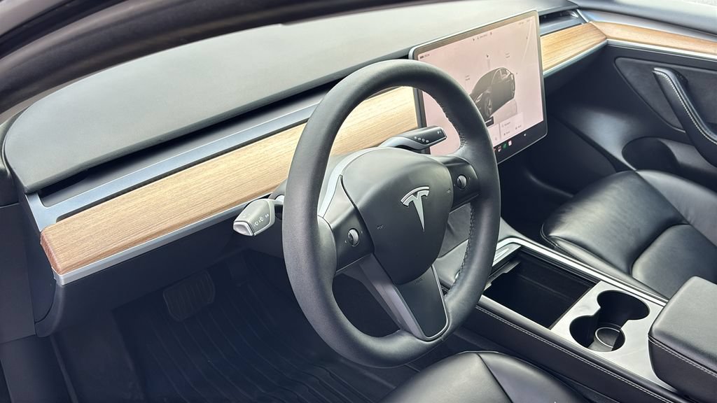 Used 2023 Tesla Model 3 Standard Range RWD image 12