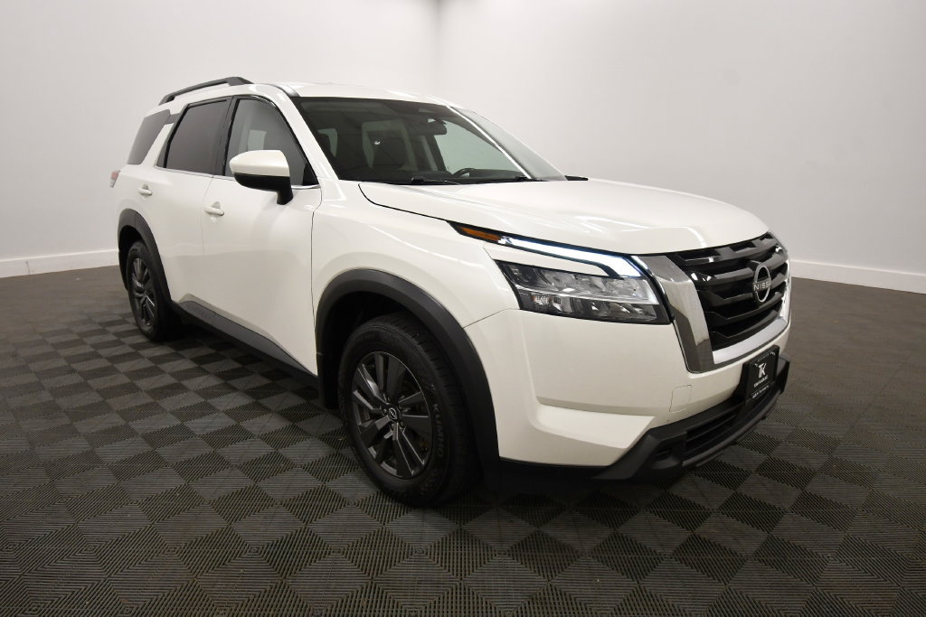 Used 2022 Nissan Pathfinder SV w/ SV Premium Package AWD/4WD image 10
