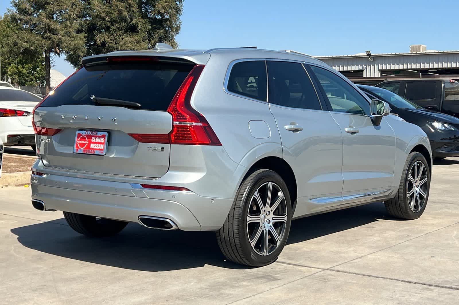 Used 2018 Volvo XC60 T6 Inscription w/ Convenience Package AWD/4WD image 3