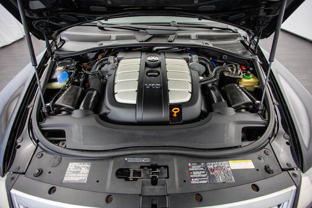 Used 2008 Volkswagen Touareg V10 TDI image 13