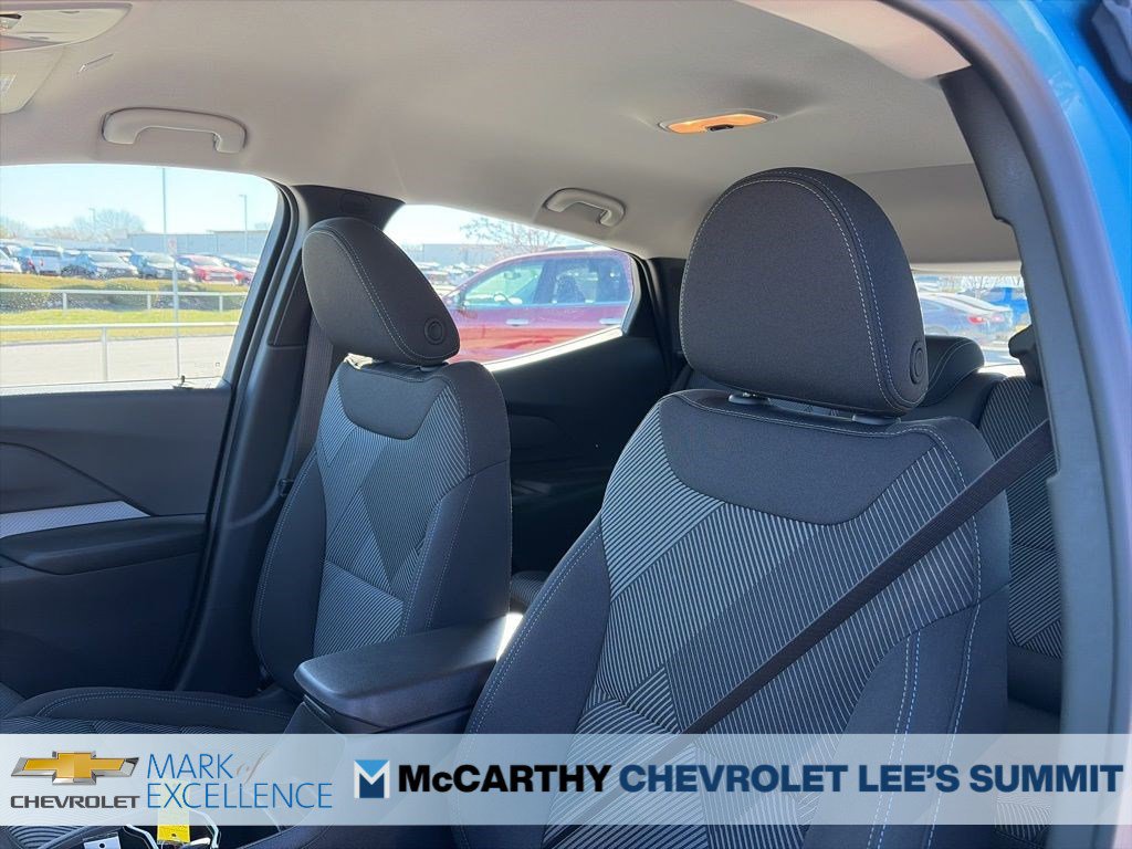 New 2027 Chevrolet Bolt LT w/ Comfort Package FWD image 41