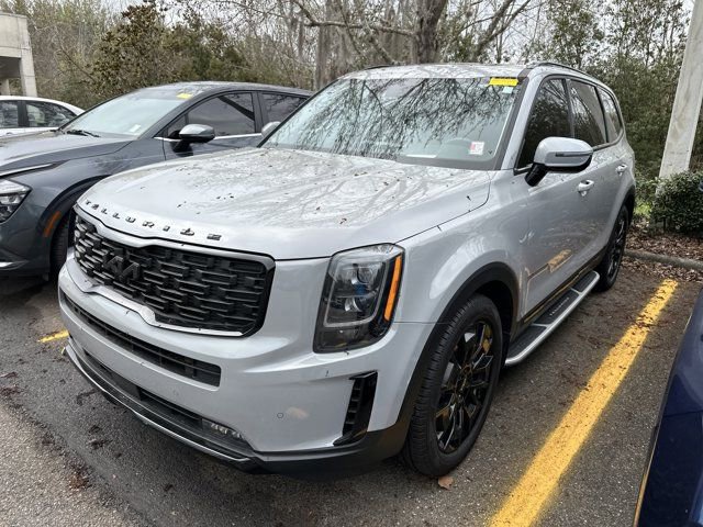 Used 2022 Kia Telluride SX w/ SX Prestige Package image 8